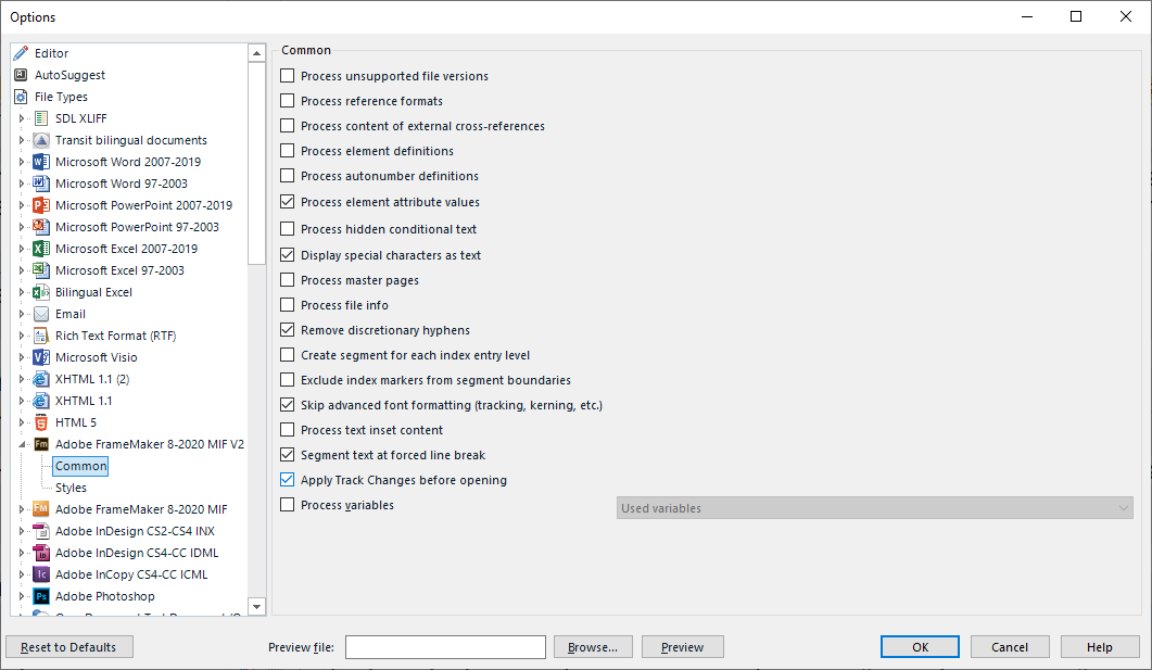 Trados Studio settings window showing options for Editor, AutoSuggest, File Types, and Common settings. No errors or warnings visible.