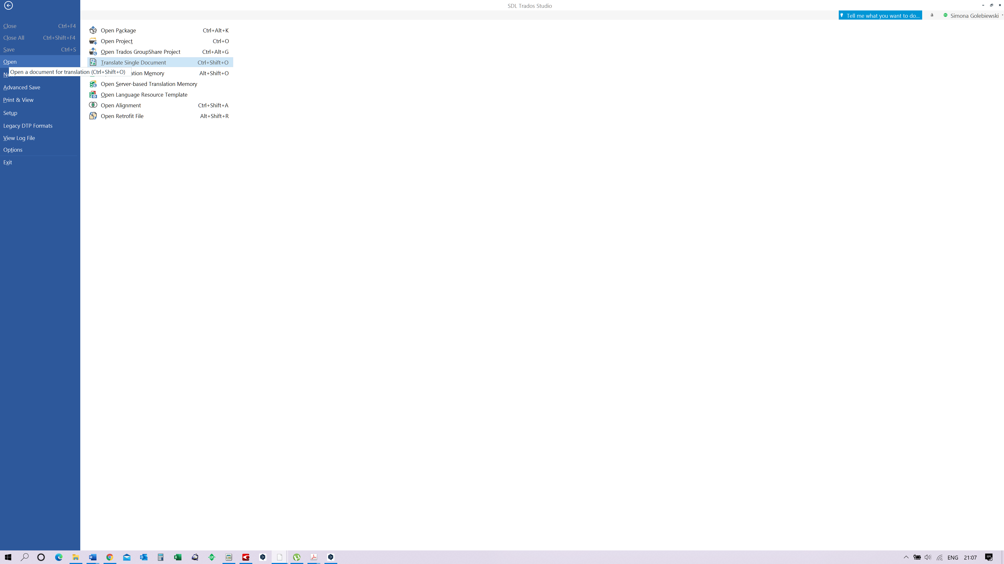 Trados Studio interface with File menu open, identical to the first image, no changes observed.