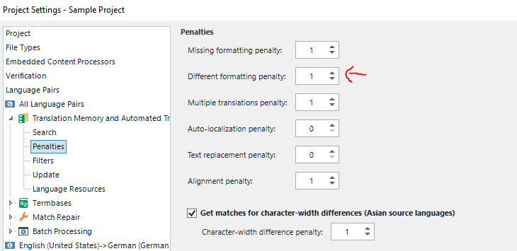 Trados Studio project settings showing penalties section with a red arrow pointing to 'Different formatting penalty' set to 1.