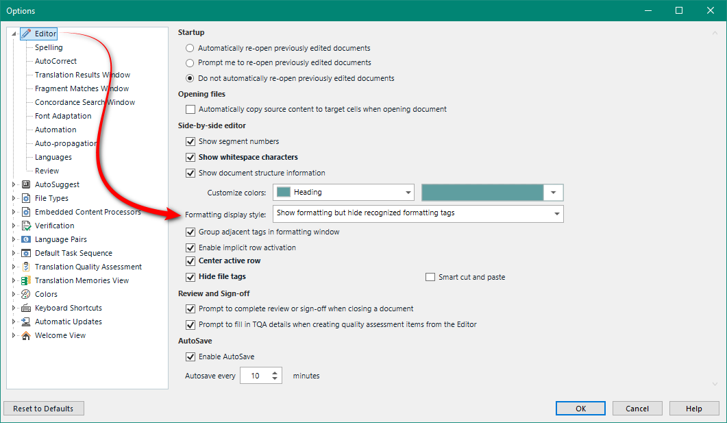 Trados Studio options menu with Editor settings displayed. A red arrow points to 'Embedded Content Processors' option. Settings include options for startup, opening files, side-by-side editor, formatting display style, review and sign-off, and autosave.