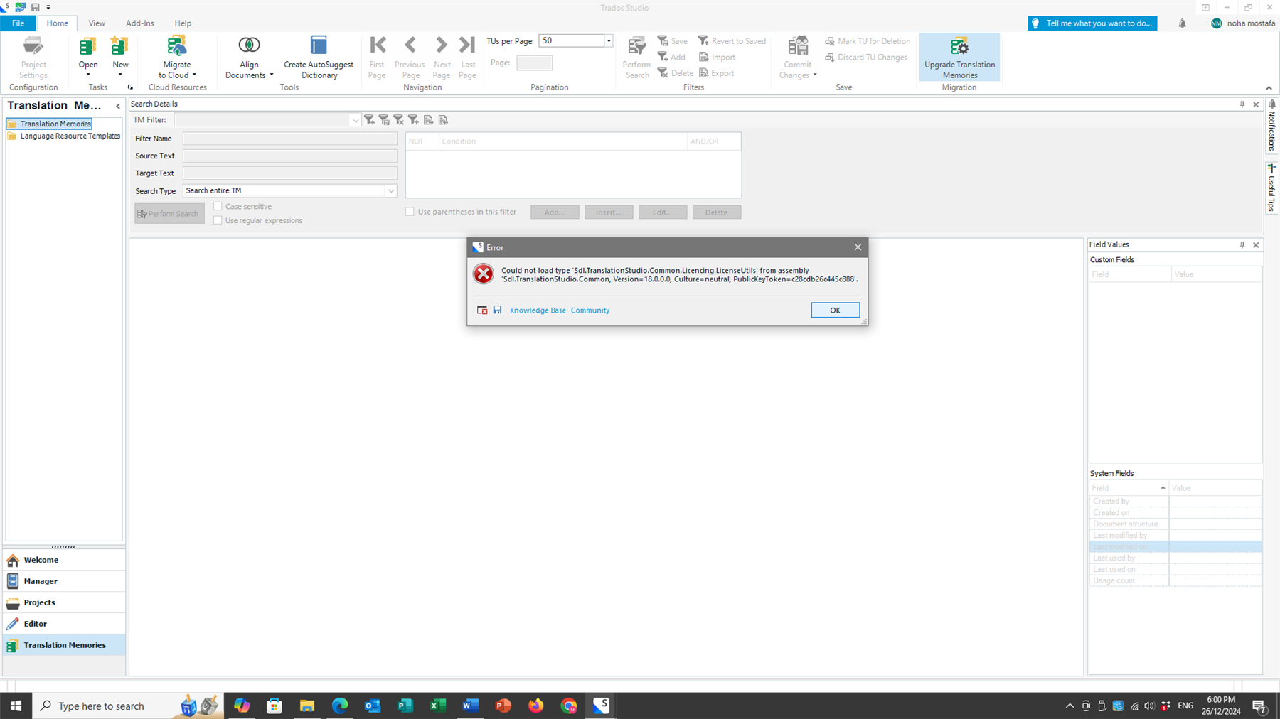 Screenshot of Trados Studio software with an error dialog box stating 'Could not load type 'Sdl.TranslationStudio.Common.Licensing.LicenseUtils' from assembly 'Sdl.TranslationStudio.Common, Version=18.0.0.0, Culture=neutral, PublicKeyToken=c28cdb264c54a...' with options for Knowledge Base and Community.