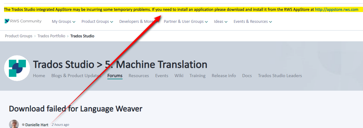 Trados Studio webpage with a red error message banner stating 'The Trados Studio integrated AppStore may be incurring some temporary problems.' and a download failed message for Language Weaver.