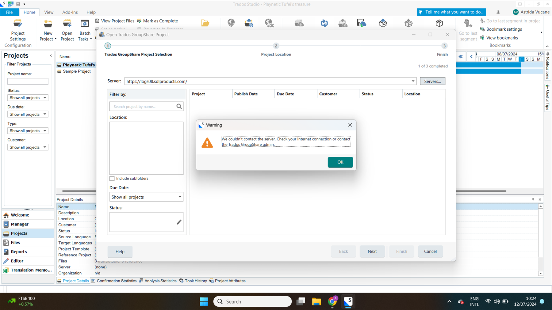 Screenshot of Trados Studio with a warning dialog box open, stating 'We couldn't contact the server. Check your Internet connection or contact the Trados GroupShare admin.'