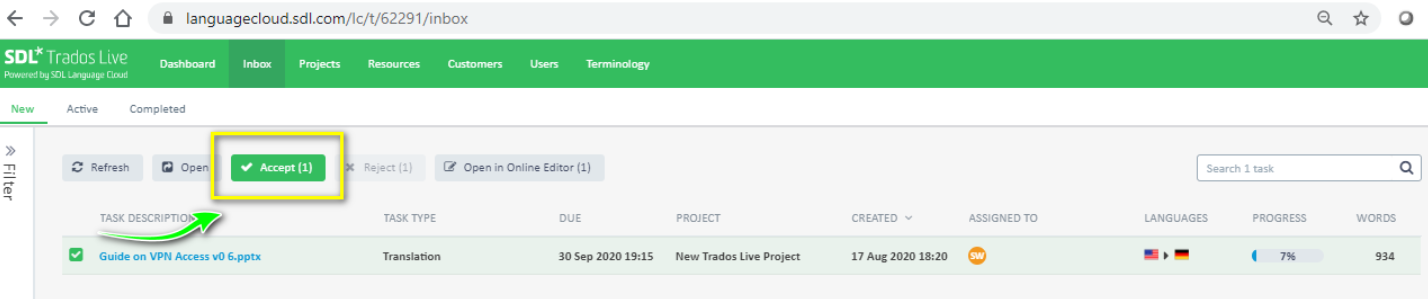 Trados Live dashboard showing the Inbox tab with a highlighted 'Accept' button indicating 1 project to accept. A task is listed below with a guide on VPN access.