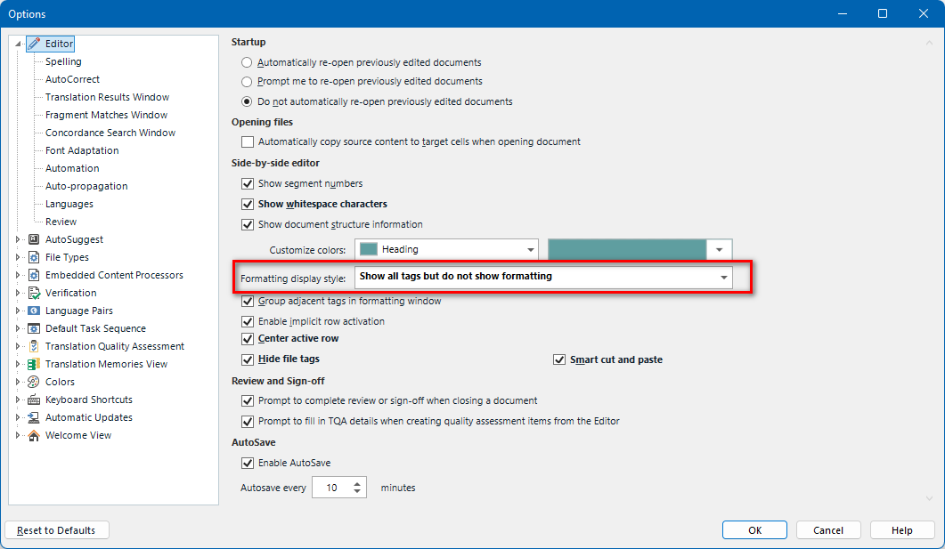 Trados Studio Options menu with 'Formatting display style' dropdown set to 'Show all tags but do not show formatting' highlighted in red.