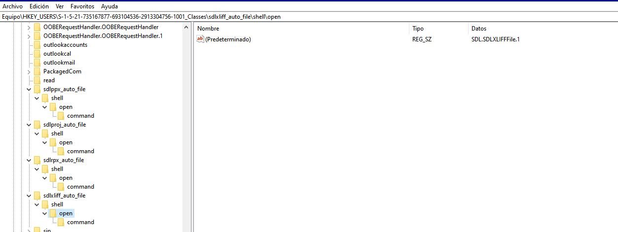 Screenshot of Trados Studio registry editor showing the path HKEY_USERSS-1-5-21-735167877-6991304536-2193304756-1001Classessdlxliff_auto_fileshellopen with the default value set to SDL.SDLXLIFFFile.1.