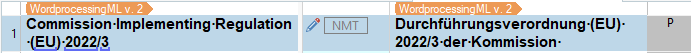 Trados Studio interface highlighting the 'caps lock' attribute in the source column and the corresponding formatted text in the target column.