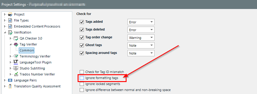 Trados Studio project settings with 'Ignore formatting tags' option unchecked, indicating that Trados will report missing formatting tags.