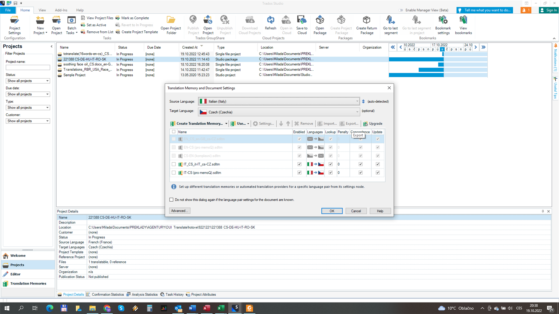 Trados Studio project settings showing multiple translation memories listed for different language pairs.