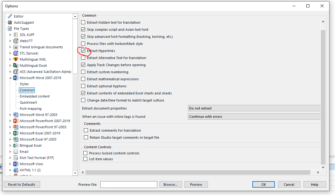 Trados Studio options menu with 'Extract Hyperlinks' checked under the Common section for File Types.