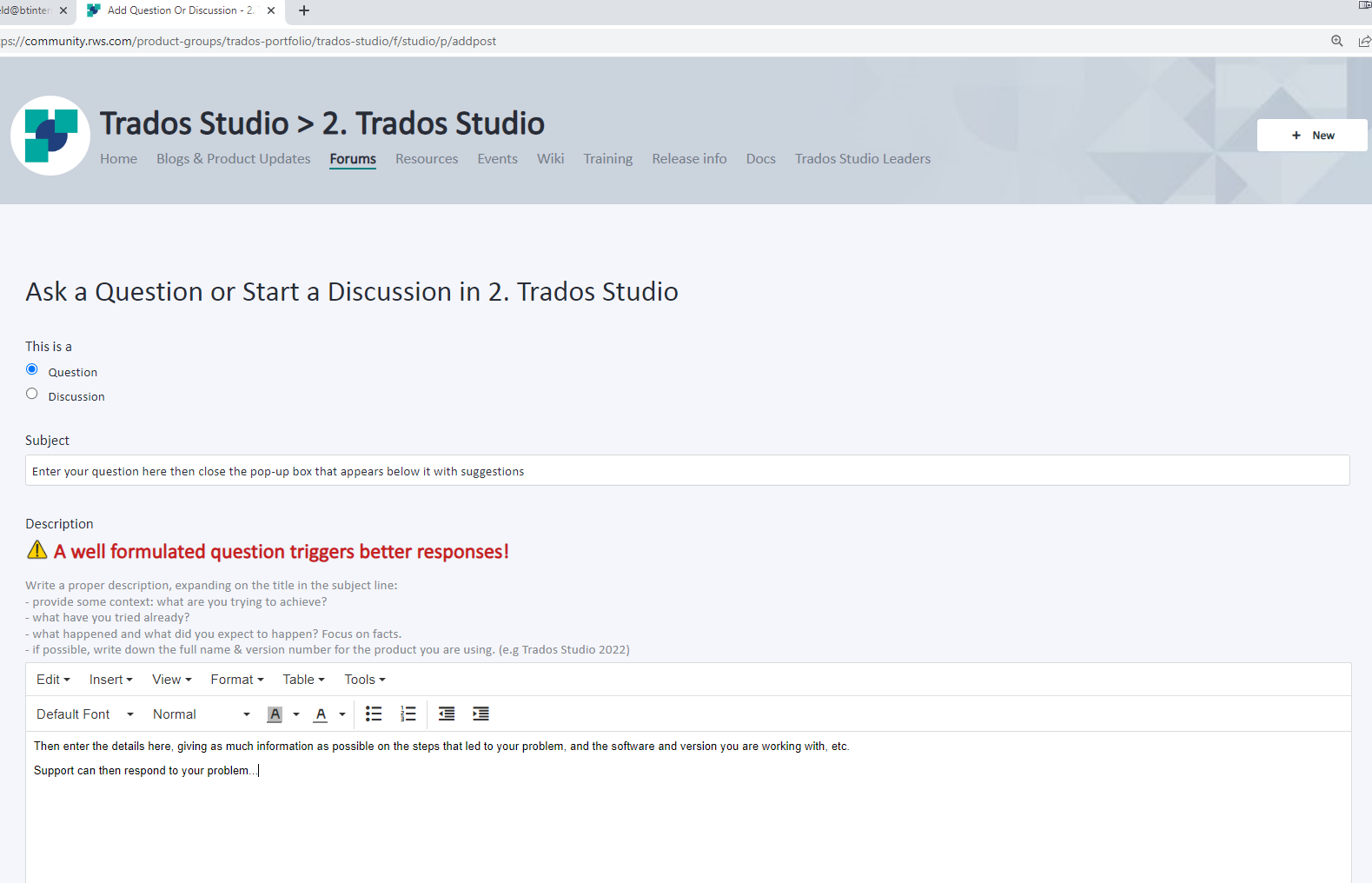 Trados Studio forum page with options to select 'Question' or 'Discussion' and fields for 'Subject' and 'Description'. A tip suggests a well-formulated question triggers better responses.