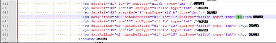 Screenshot of Trados Studio software showing XML code with elements and placeholders highlighted in blue and red. Error symbols are visible next to lines 643 and 645.