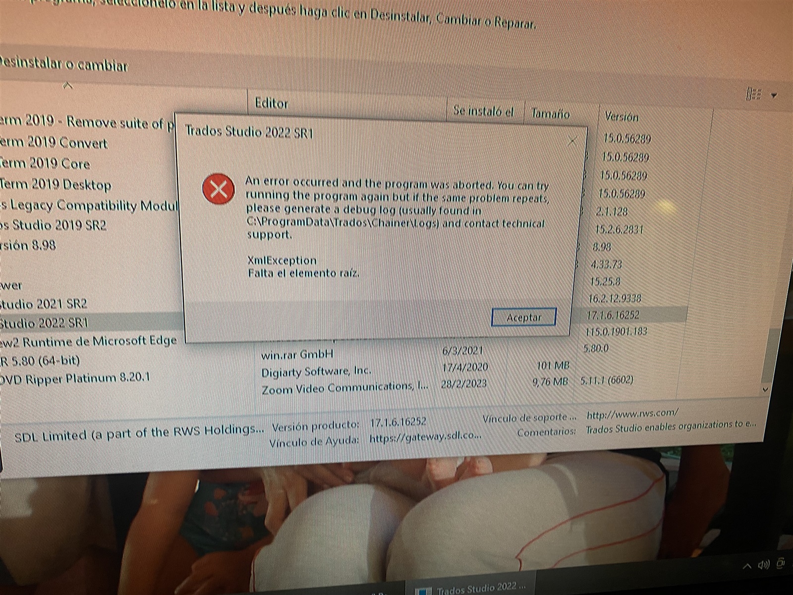 Error message on Trados Studio 2022 SR1 stating 'An error occurred and the program was aborted. You can try running the program again but if the same problem repeats, please generate a debug log (usually found in C:ProgramDataTradosChainLoggerLogs) and contact technical support. XmlException Missing root element.' with an Accept button.