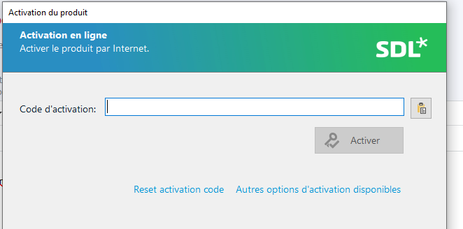 Trados Studio activation window with an empty 'Code d'activation' field and a greyed out 'Activer' button indicating it is inactive.