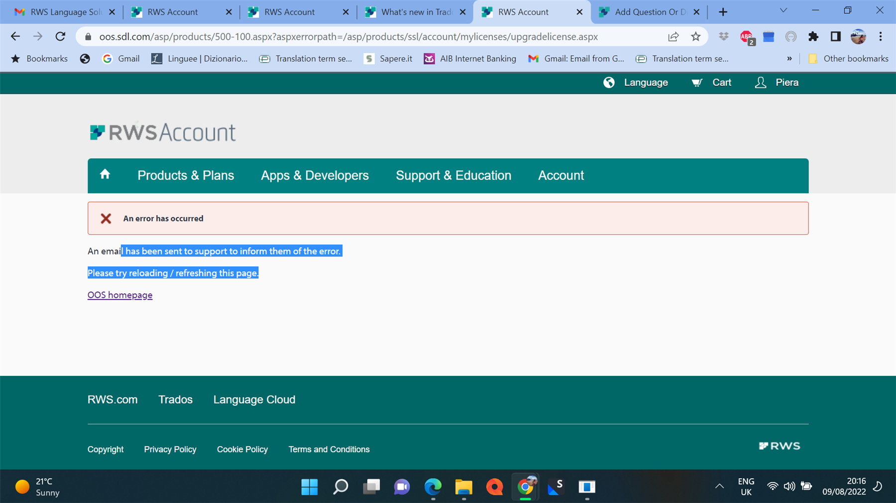 Error message on Trados Studio upgrade page stating 'An error has occurred' with instructions to reload the page and a notification that an email has been sent to support.