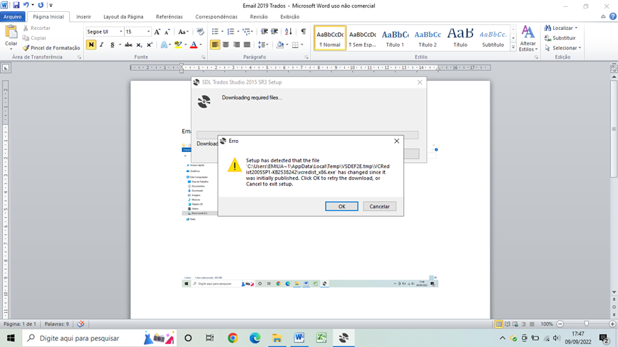 Error message during Trados Studio 2015 setup stating 'Setup has detected that the file...has changed since it was initially published.' with an option to click OK to retry the download or Cancel to exit setup.