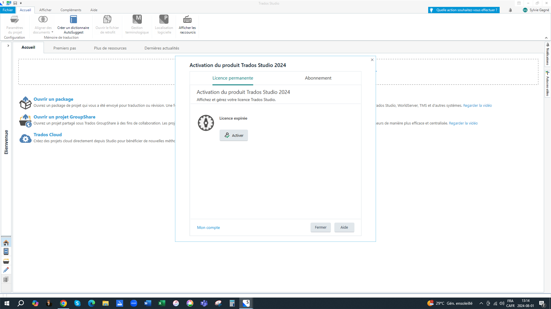 Screenshot of Trados Studio 2024 product activation window with an expired license error and an 'Activate' button.