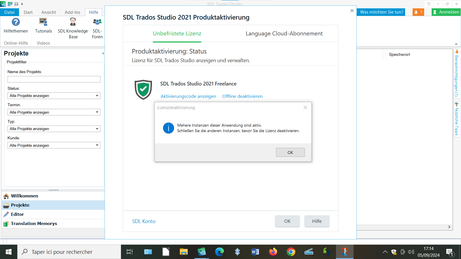 Screenshot of SDL Trados Studio 2021 Product Activation window showing a green checkmark indicating 'SDL Trados Studio 2021 Freelance' is activated. An error message 'Lizenzdeaktivierung' popup reads 'Mehrere Instanzen dieser Anwendung sind aktiv. SchlieBen Sie die anderen Instanzen, bevor Sie die Lizenz deaktivieren.' with an OK button.