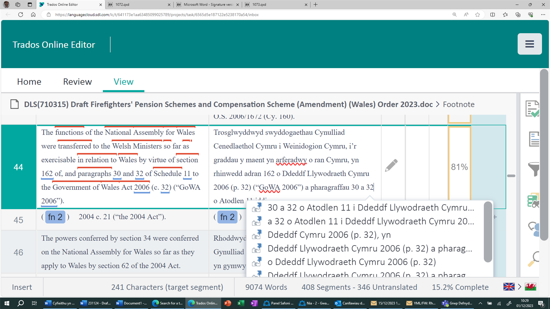 Screenshot of Trados Online Editor showing a text segment with blue underlining indicating a fragment match and a pop-up prompt displaying match percentage and source text.