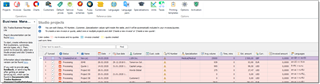 Screenshot of Trados Studio showing a project list with various elements including status, due date, and currency, with the ability to change currency highlighted.