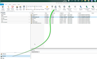 Trados Studio screenshot showing the Projects view with an arrow pointing from the Downloads folder to the Projects folder, indicating where to move the package.