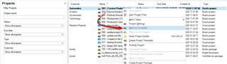 Screenshot of Trados Studio showing the Projects view with multiple projects listed. A red arrow points to the right-click menu option 'Mark as Complete' for a selected project.