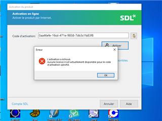 SDL Trados Studio product activation window with an error message stating 'L'activation n'est actuellement disponible pour le code d'activation specifie.'