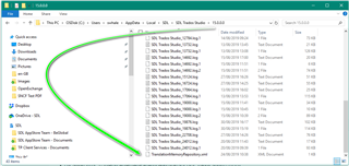 Screenshot showing a Windows file explorer with a green arrow pointing to a folder named 'SDL Trados Studio' containing multiple project files.
