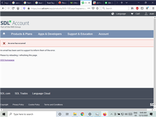 Screenshot of Trados Studio error message stating 'An error has been sent to support to inform them of the error. Please try reloadingrefreshing this page.'