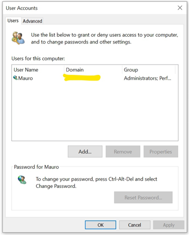 User Accounts window showing a single account named Mauro with Administrator rights highlighted.