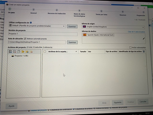 Trados Studio new project creation window showing default project template with source language set to English (United Kingdom) and target language set to Spanish (Spain, International Sort).