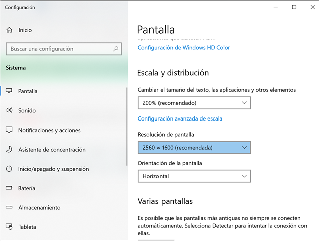 Windows display settings showing 'Escala y distribucion' at 200% (recommended) and screen resolution at 2560 x 1600 (recommended) with the orientation set to horizontal.