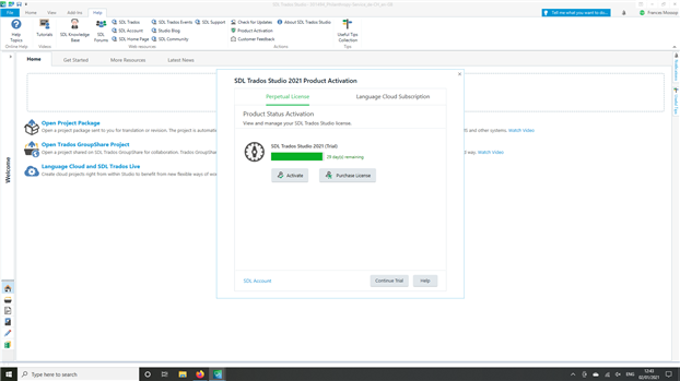 Trados Studio 2021 Product Activation window showing options to Activate or Purchase License. The Activate button is highlighted.