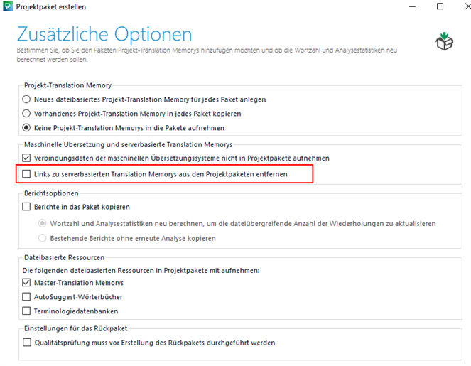 Screenshot of Trados Studio's 'Additional Options' dialog in German, with an option to remove links to server-based Translation Memories from project packages highlighted.