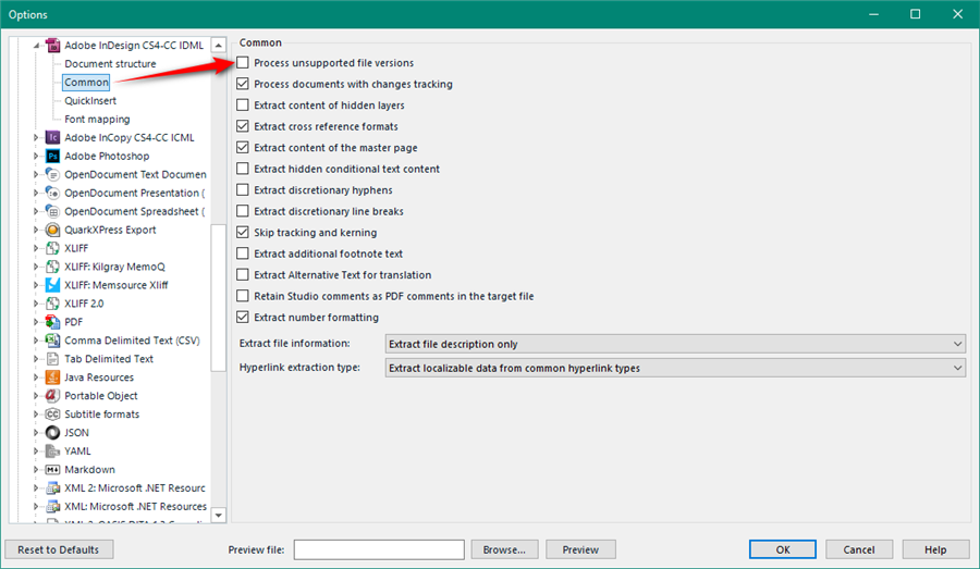 Trados Studio options dialog box with Adobe InDesign CS4-CC IDML selected under File Types, showing various settings for document structure and common options.